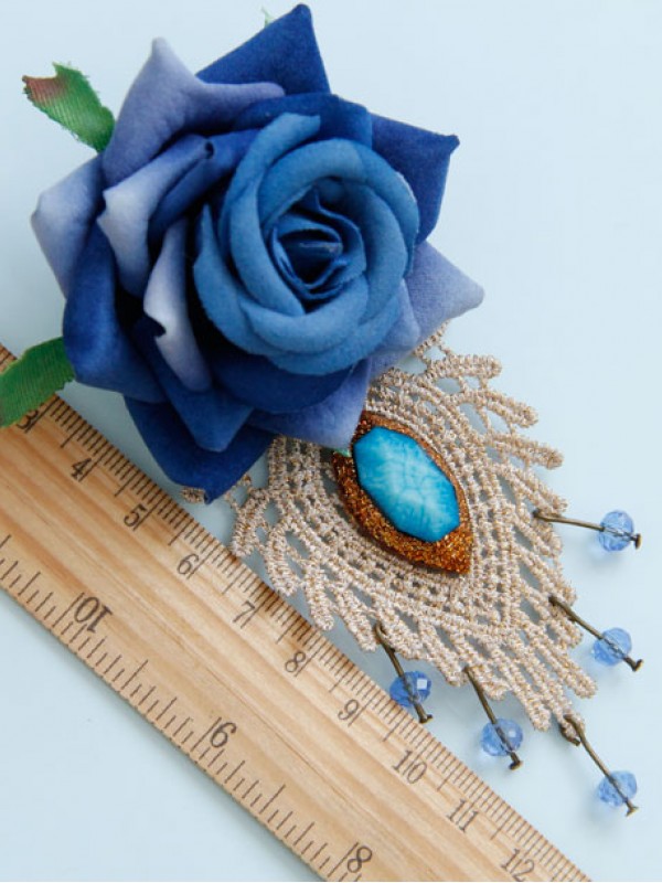 Blue Lace Man-made Crystal Handmade Brooch Blue Lace Man-made Crystal Handmade Brooch