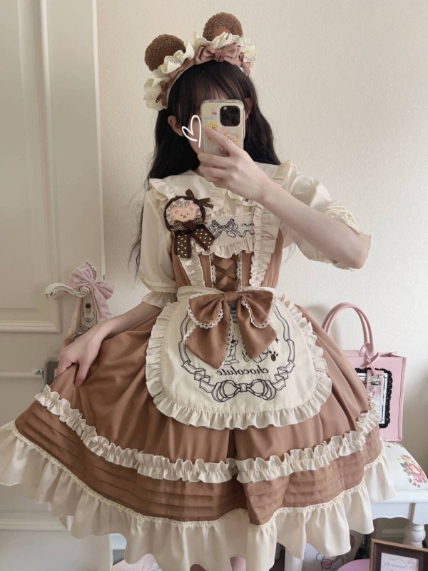 Chocolate cake sweet and cute embroidered suspender dress Chocolate cake sweet and cute embroidered suspender dress