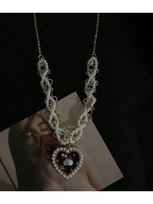 Gothic Heart-shaped Pendant Pearl Necklace