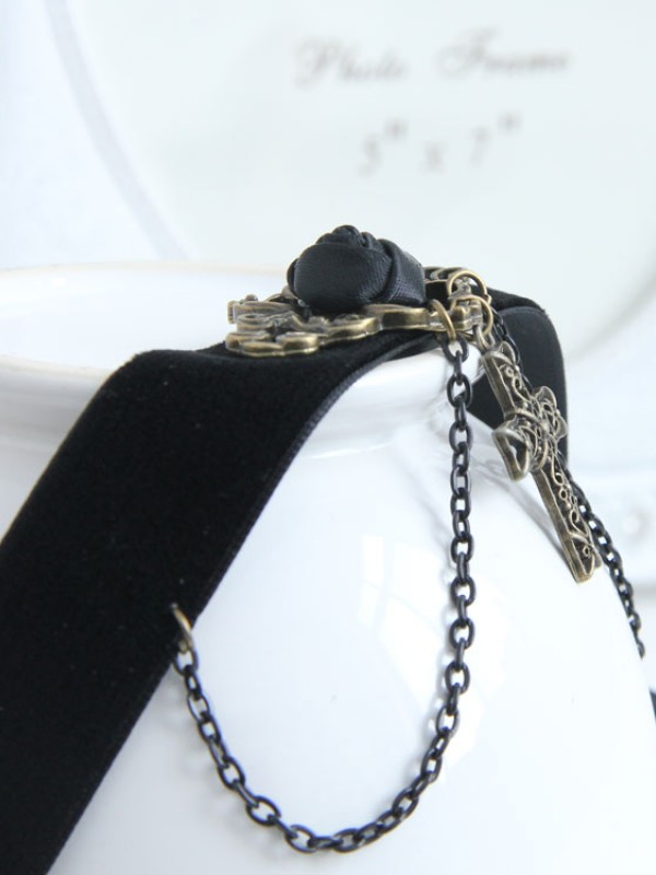 Gothic Punk Cross Choker Gothic Punk Cross Choker