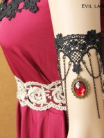 Gothic Race Red Diamond Armband Gothic Race Red Diamond Armband