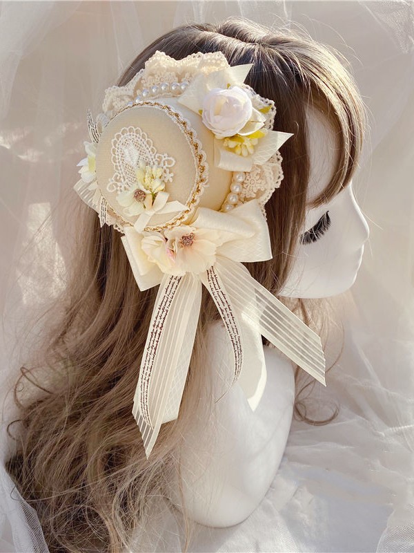 Ivory Flowers Lolita Mini Top Hat Ivory Flowers Lolita Mini Top Hat