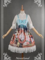 Kitty Courtyard High-waisted Short Jumperskirt