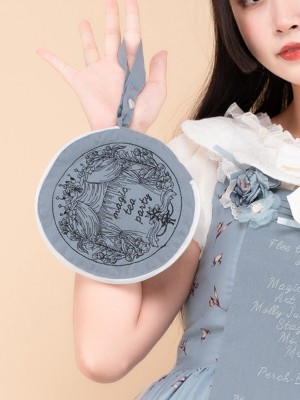Magic Teaparty - Box Theatre Purse