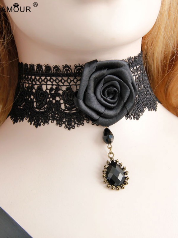 Man-made Diamond Pendant Vintage Lace Rose Choker Man-made Diamond Pendant Vintage Lace Rose Choker
