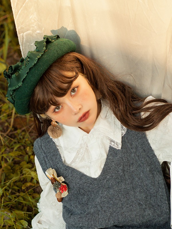 Miss Point - Letter of Autumn Mini Top Hat Miss Point - Letter of Autumn Mini Top Hat