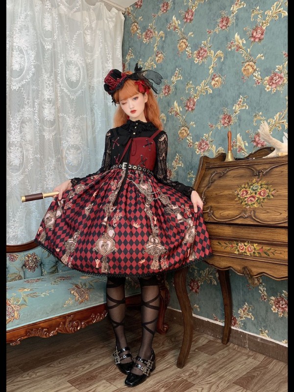 Red Queen Gothic Jumperskirt Red Queen Gothic Jumperskirt
