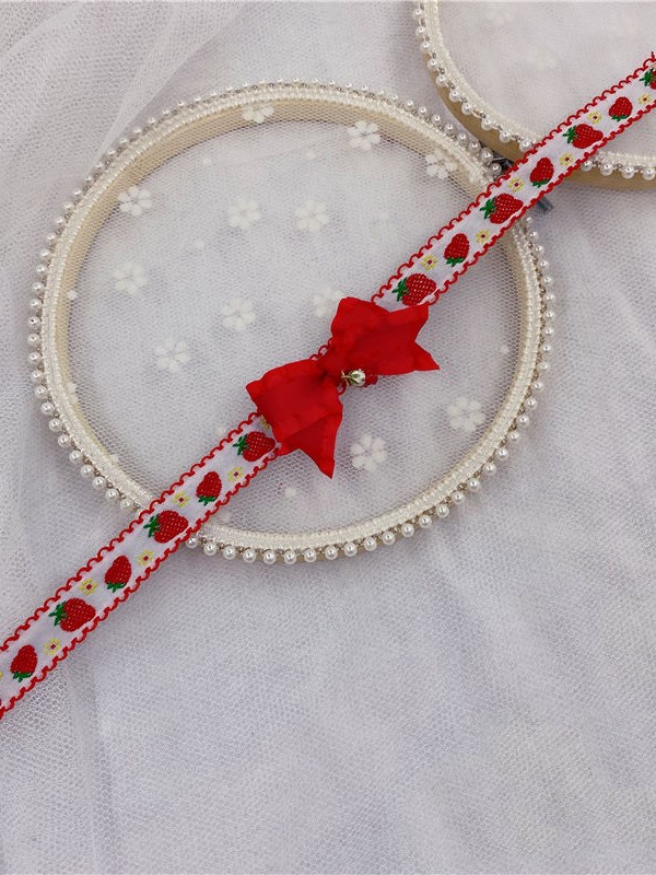 Sweet Bowknot Strawberry Print Choker Necklace Sweet Bowknot Strawberry Print Choker Necklace