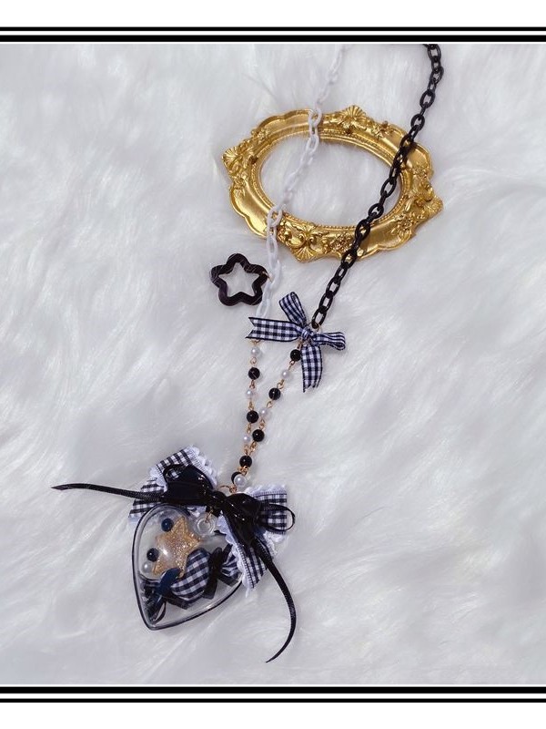 Translucent Heart-Shape Pendant Black and White Theme Necklace Translucent Heart-Shape Pendant Black and White Theme Necklace