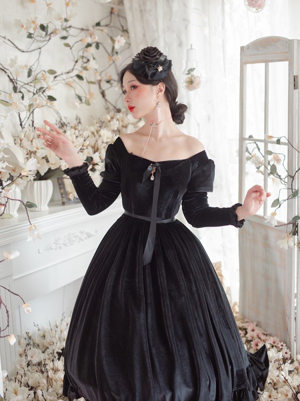 Vivian Velvet Long Sleeve One-piece 